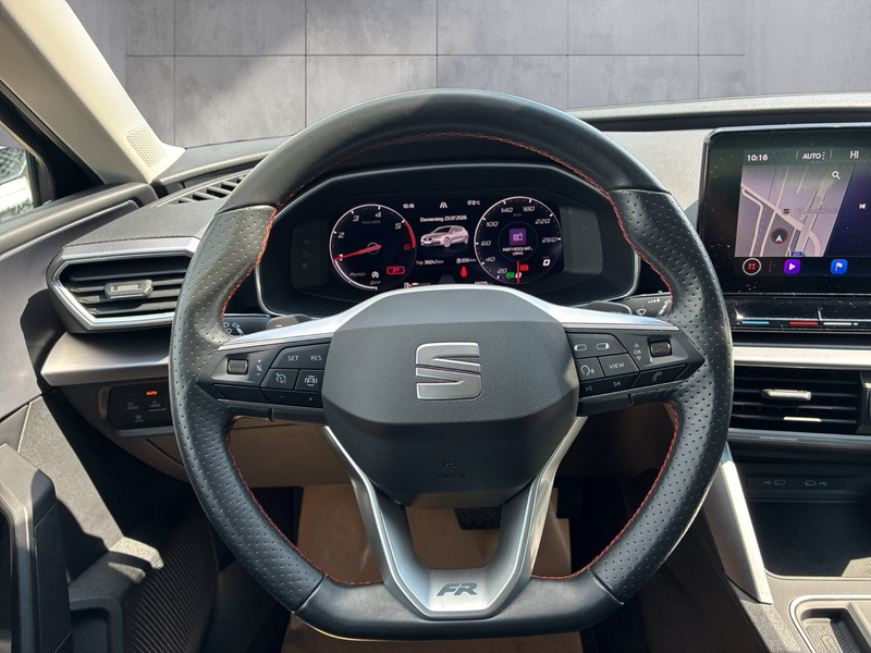 SEAT Leon FR 2.0 TDI DSG — photo 10