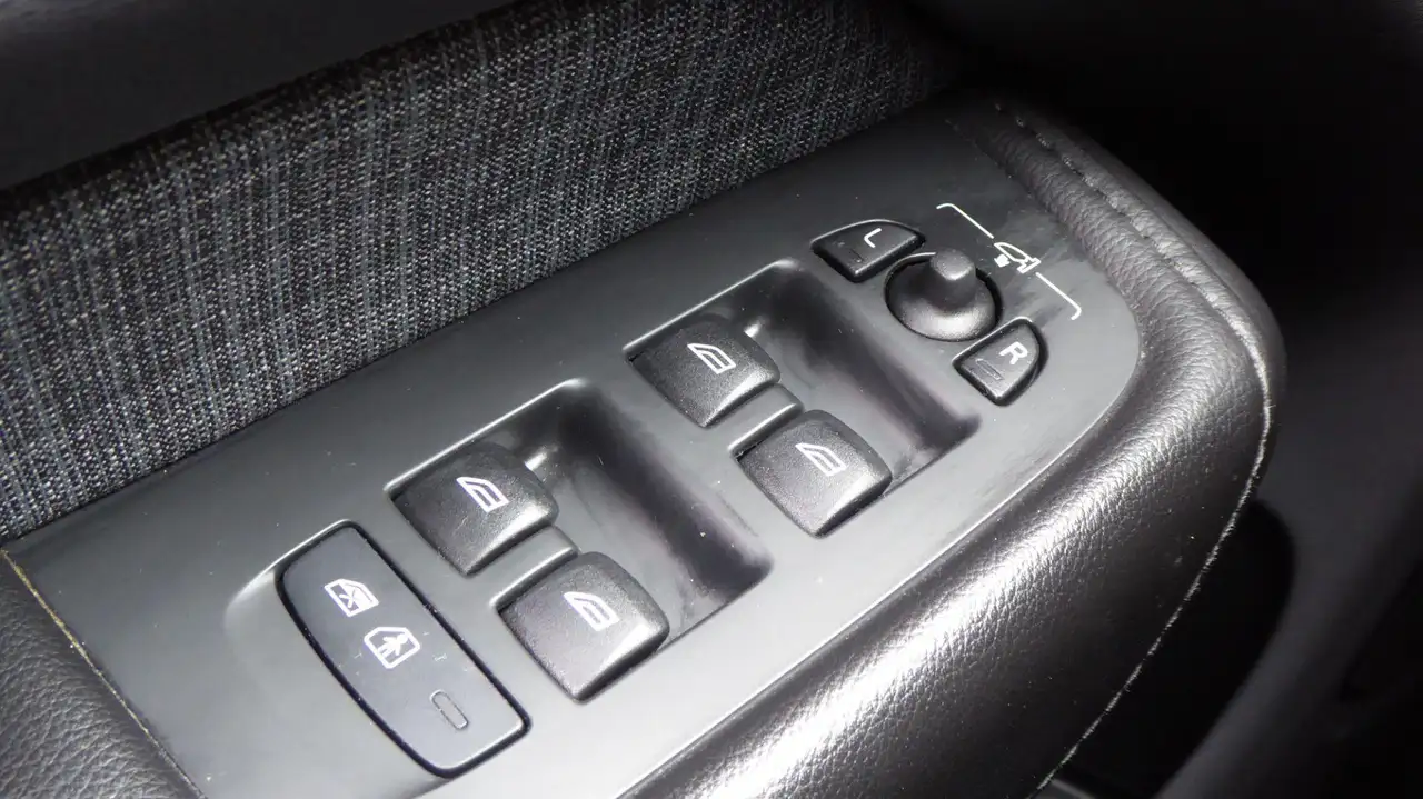 Volvo XC60 B4 automatico Core, миниатюра 27