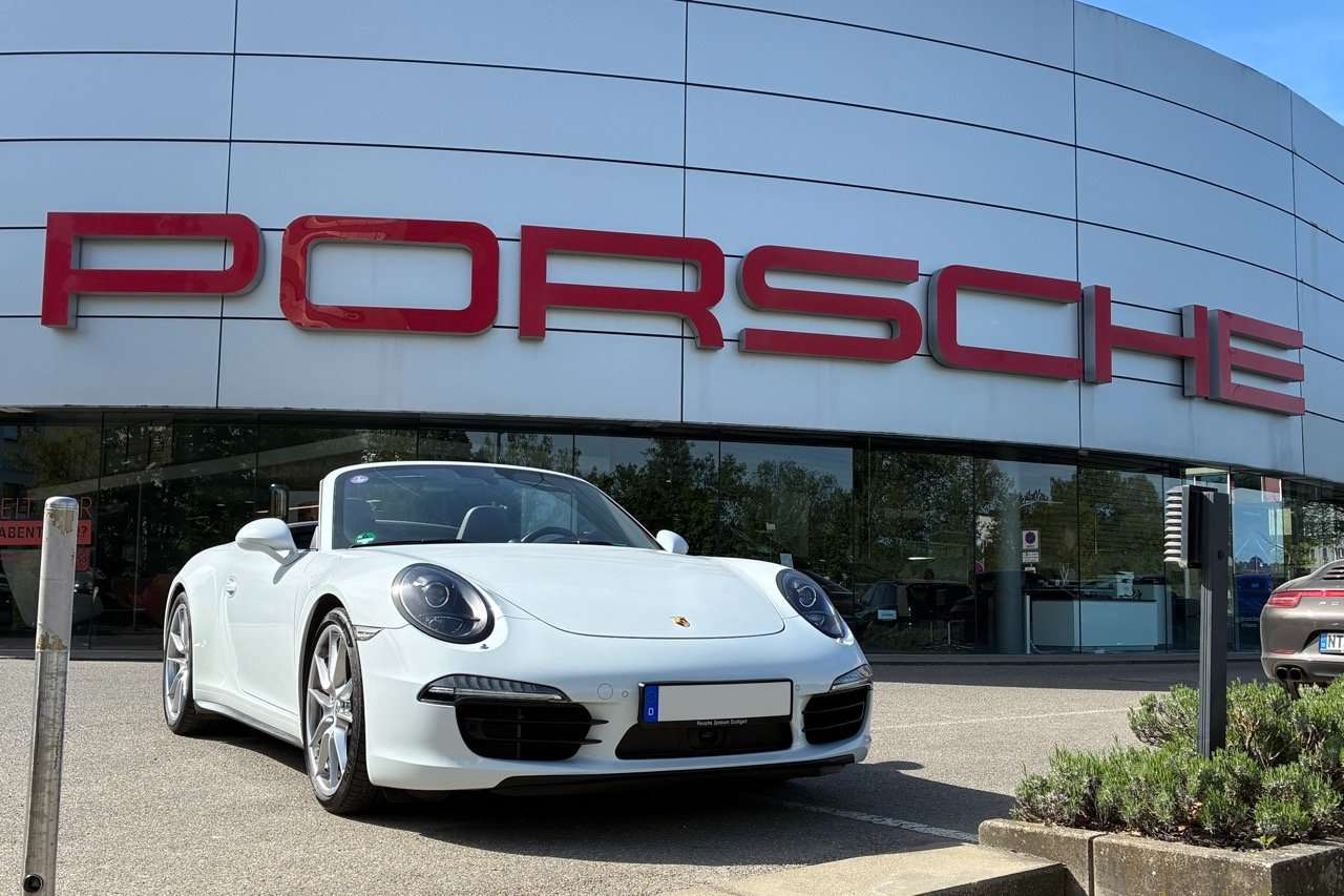 Second hand Porsche 911 