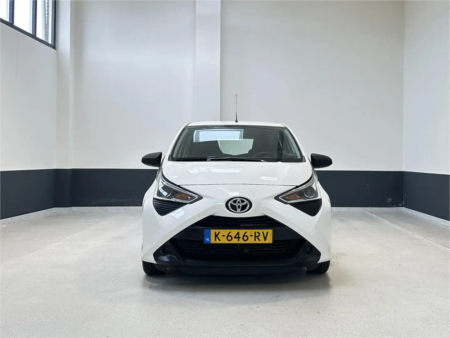 Toyota Aygo 1.0 VVT-i x-fun | Apple Carplay/ Android auto |Nav Blanc - 2