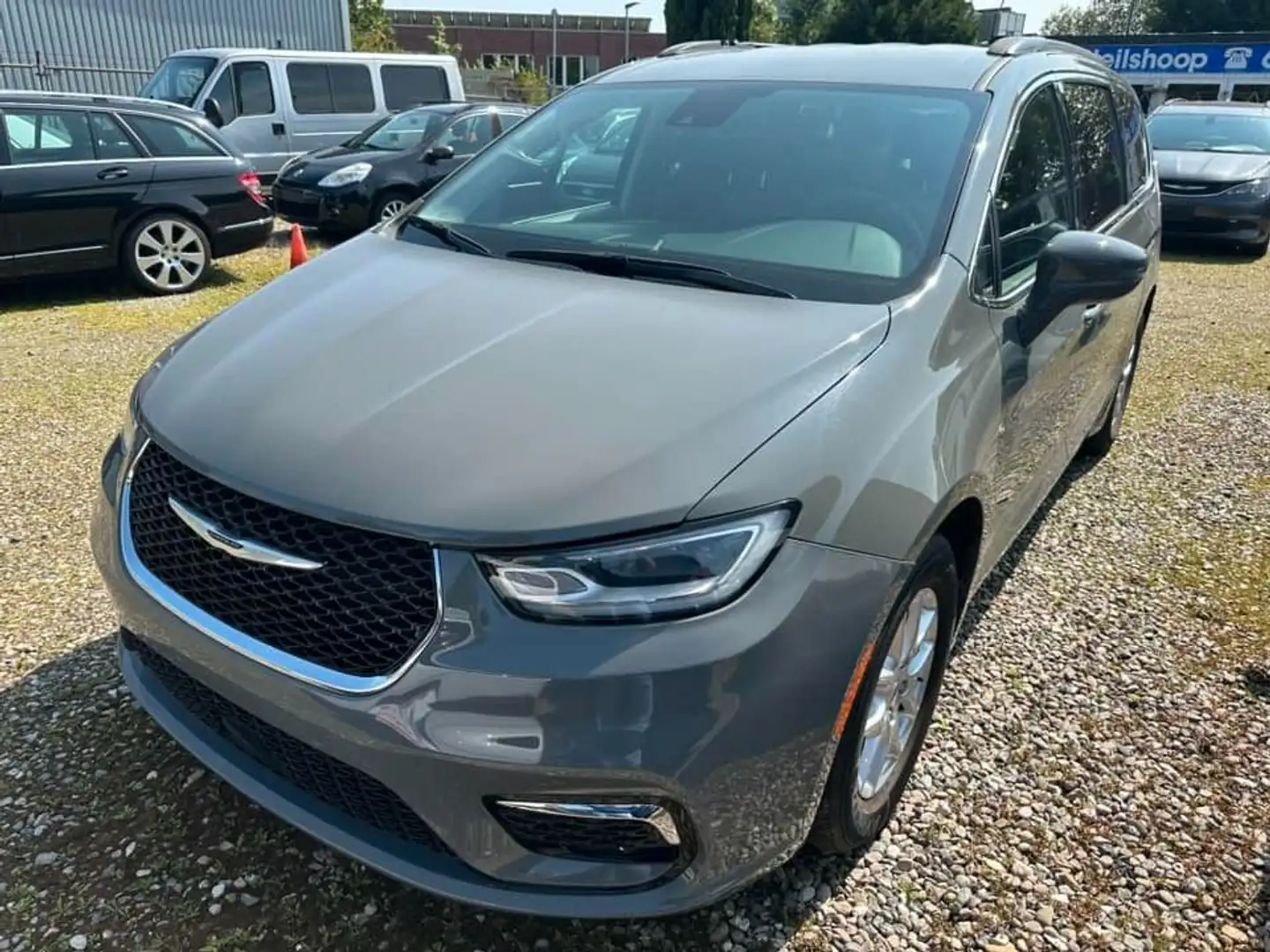 Chrysler Pacifica 3,6 Touring L 2022 +7 weitere SALE!!!!! Grau - 1