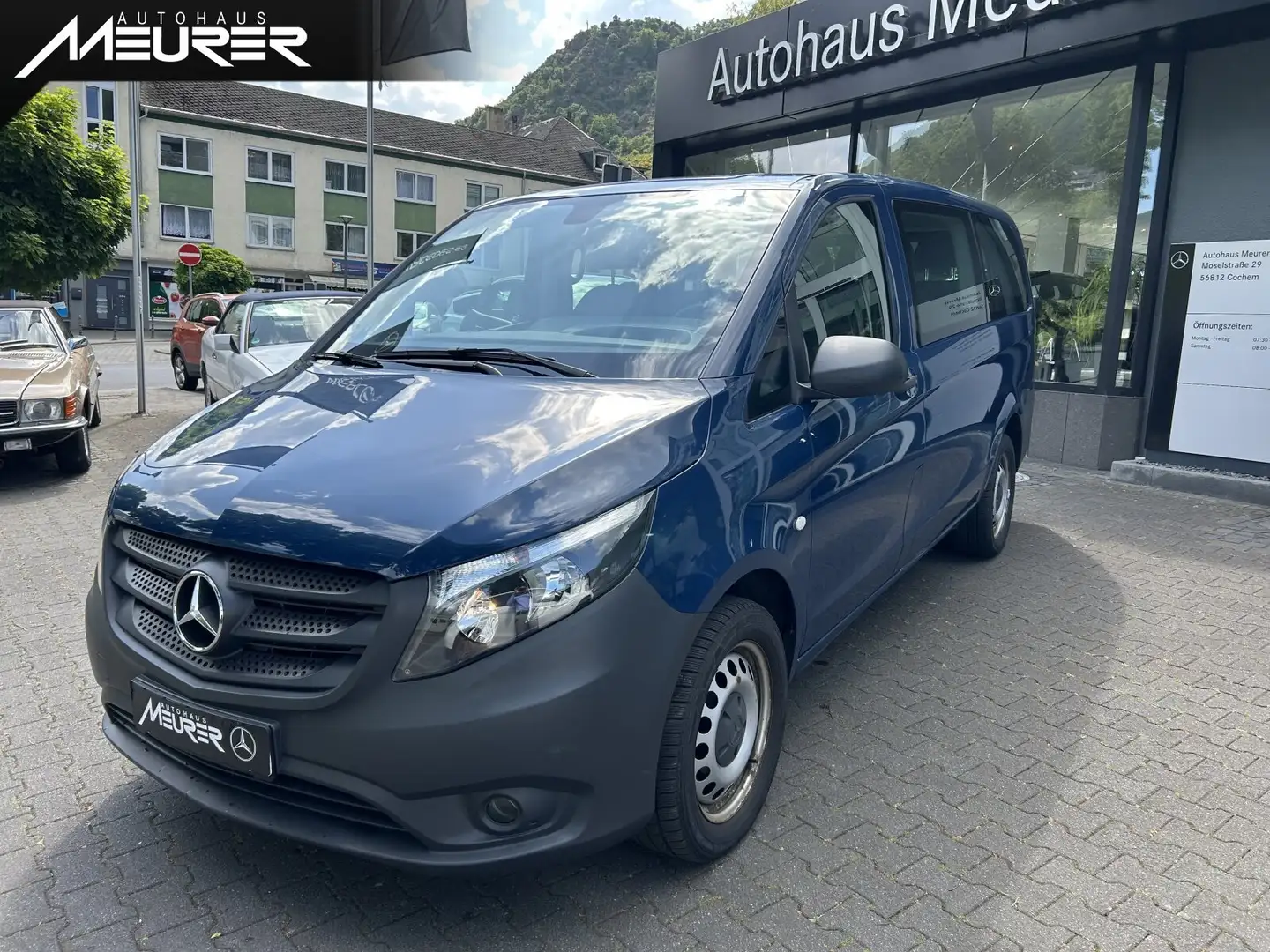 Mercedes-Benz Vito Vito Tourer 114 CDI Pro 4x4 lang Standh, Navi BC Blau - 2
