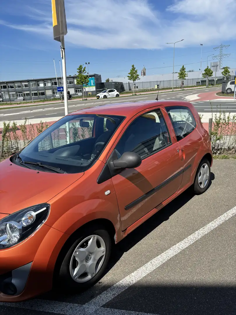Renault Twingo II 1.2 16v 75 eco2 Dynamique Oranje - 2