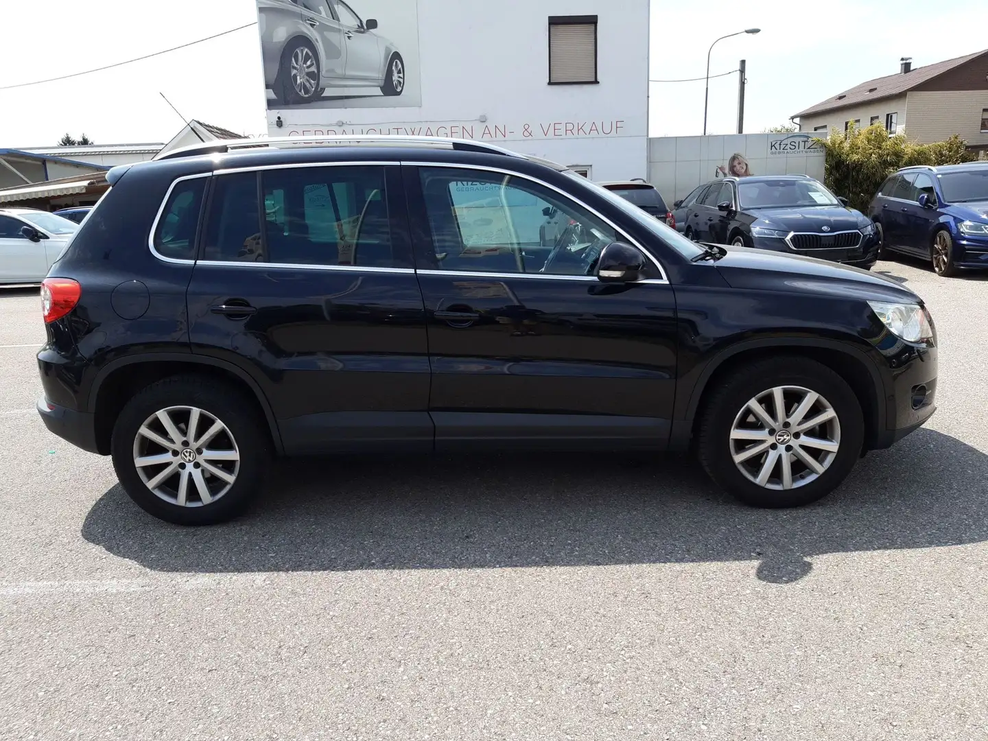 Volkswagen Tiguan 2,0 TDI CR DPF 4Motion Sport&Style Aut. Schwarz - 2