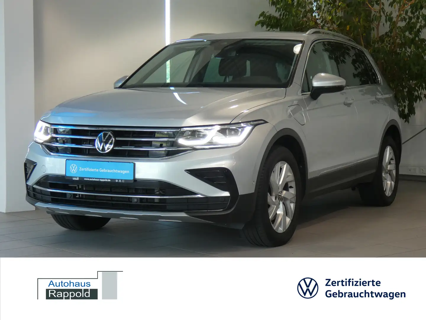 Volkswagen Tiguan 1.4 TSI Elegance eHybrid DSG AHK MATRIX Silber - 1