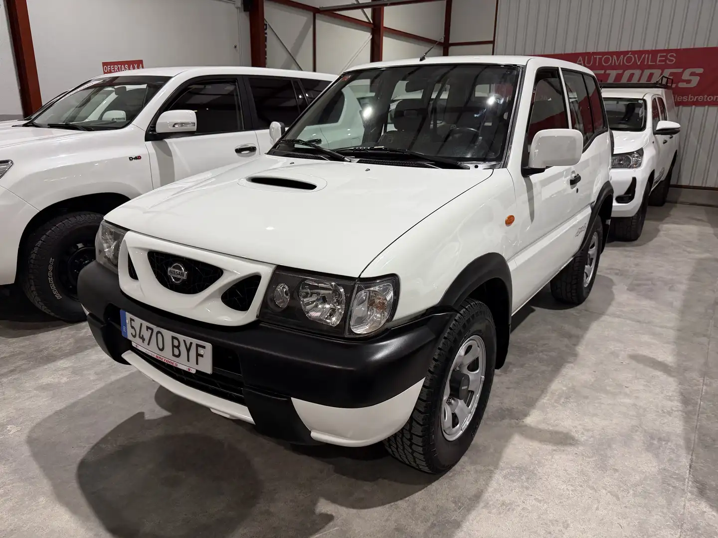 Nissan Terrano 2.7 TDI Comfort Blanco - 1