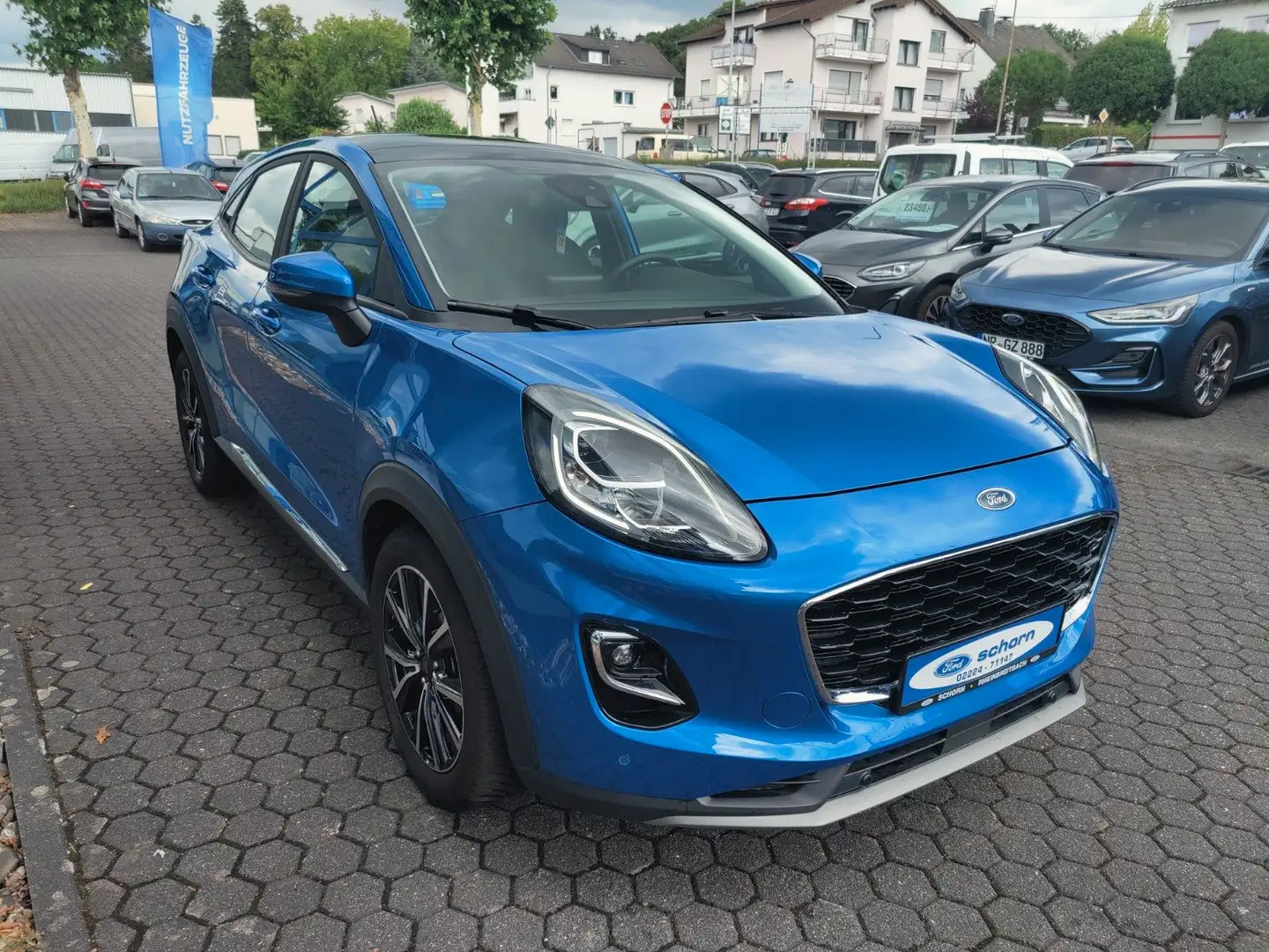 Ford Puma Titanium Blau - 1