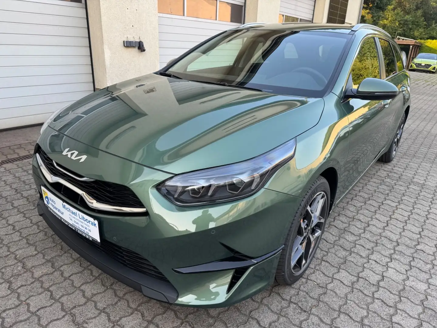 Kia Ceed SW / cee'd SW 1,5 T- GDi Spirit Vert - 1