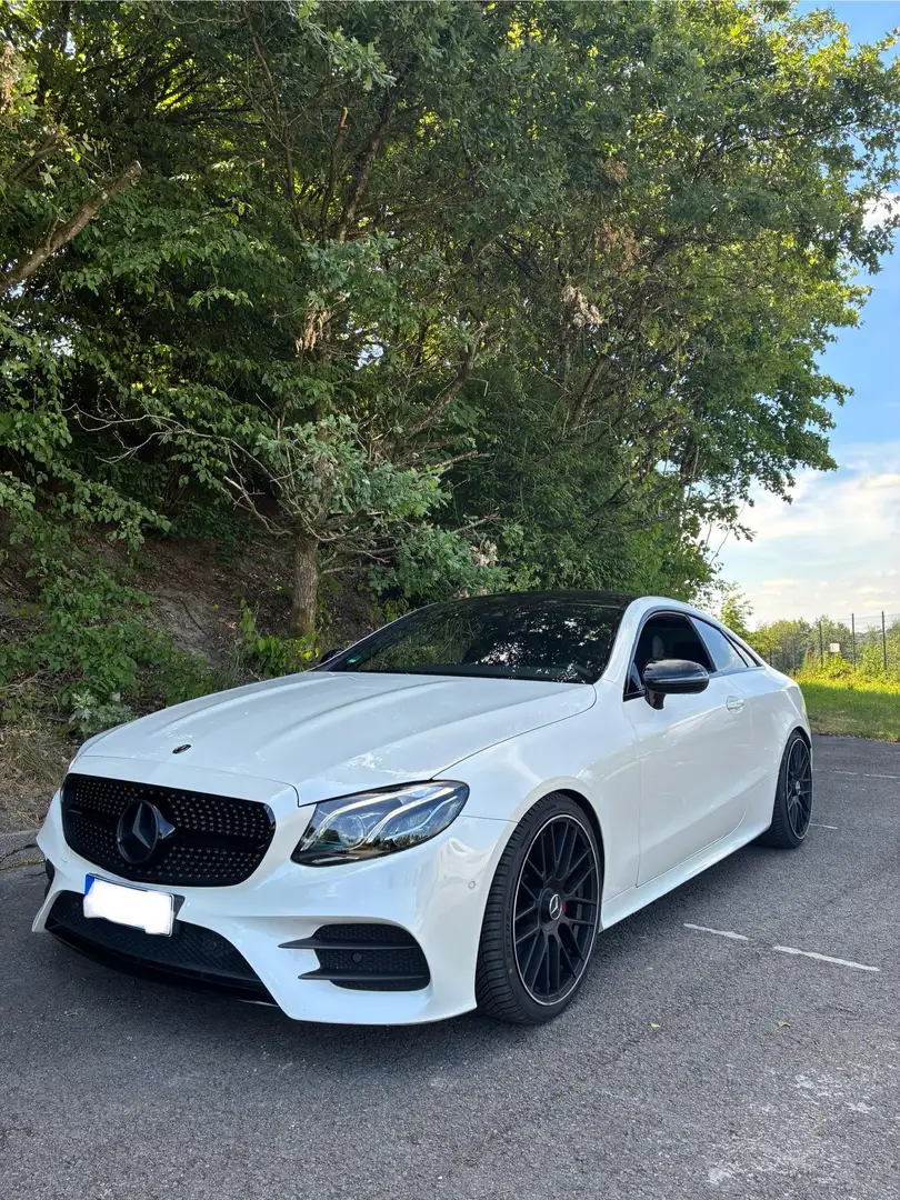 Mercedes-Benz E 350 d 4Matic Coupe 9G-TRONIC AMG Line Blanc - 2
