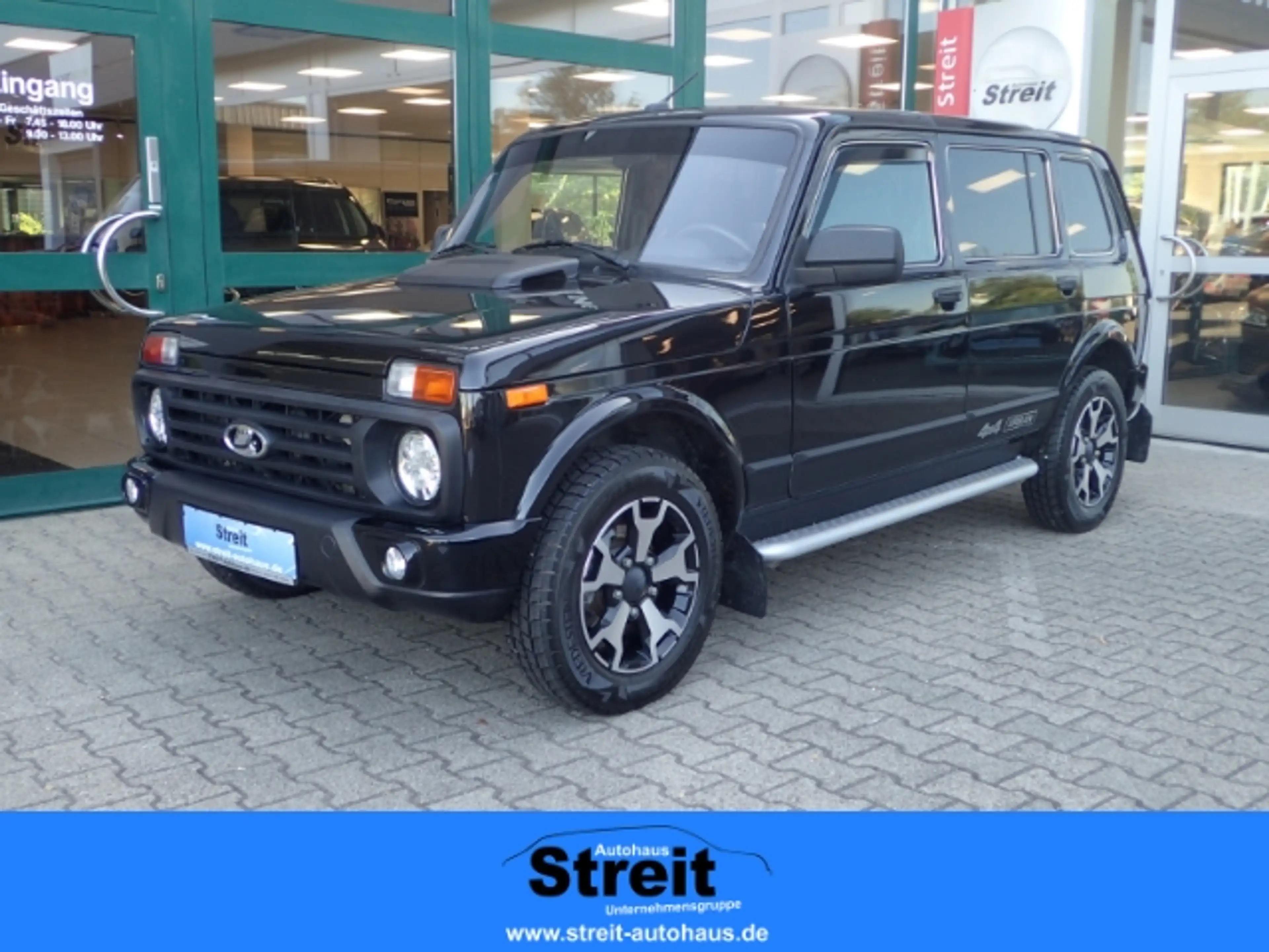 Lada Niva 1.7 Anhängerkupplung Klimaanlage Zentralverriegelu