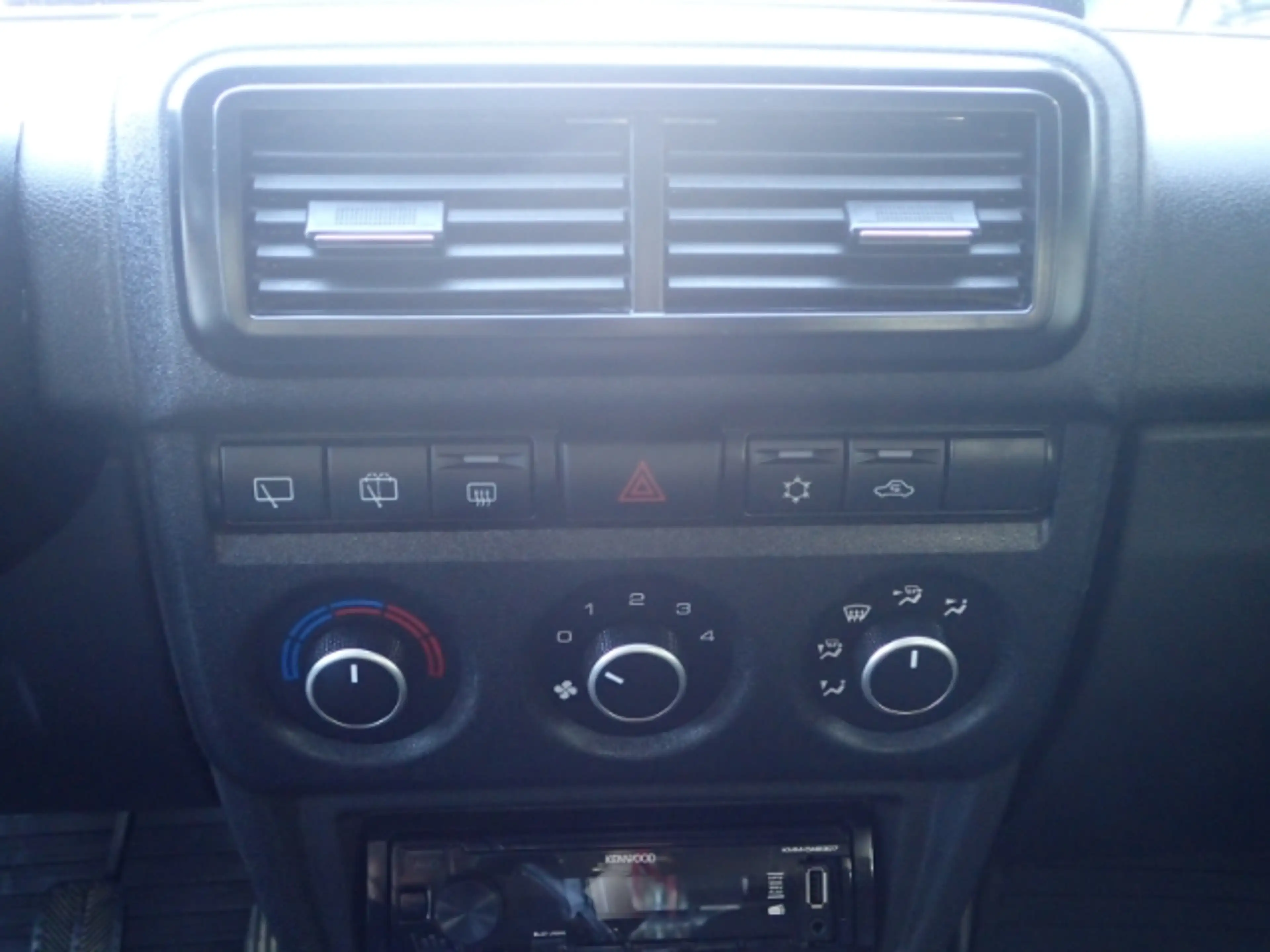 Lada Niva 1.7 Anhängerkupplung Klimaanlage Zentralverriegelu — photo 13