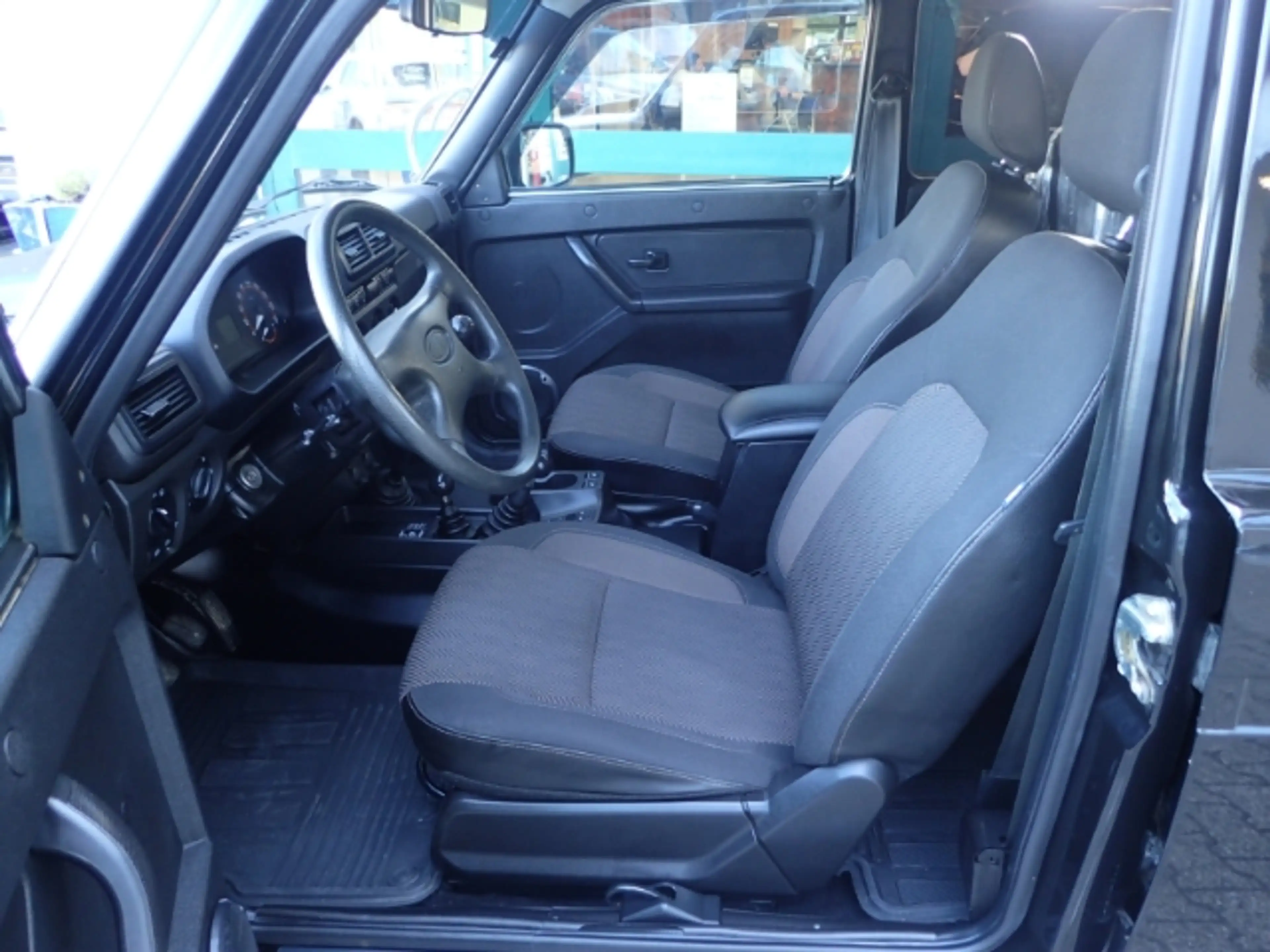 Lada Niva 1.7 Anhängerkupplung Klimaanlage Zentralverriegelu — photo 8
