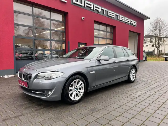 BMW 530 d Touring//NAVI PROFESSIONAL//XENON//TEMPOMAT