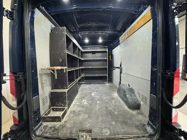 Ford Transit view 10