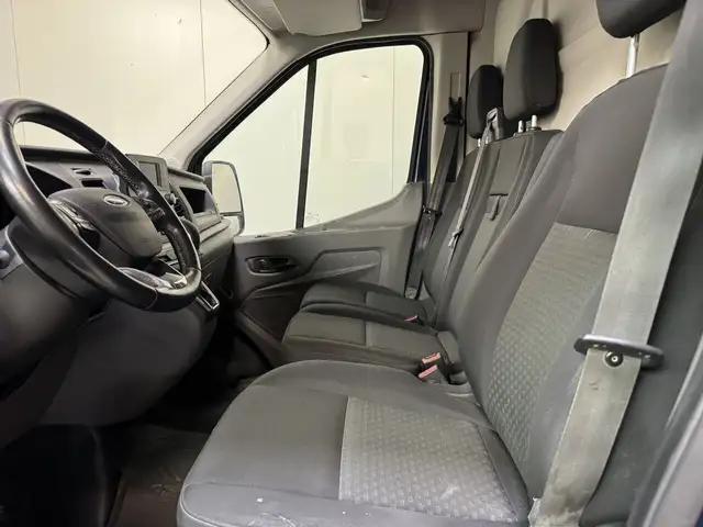 Ford Transit view 9