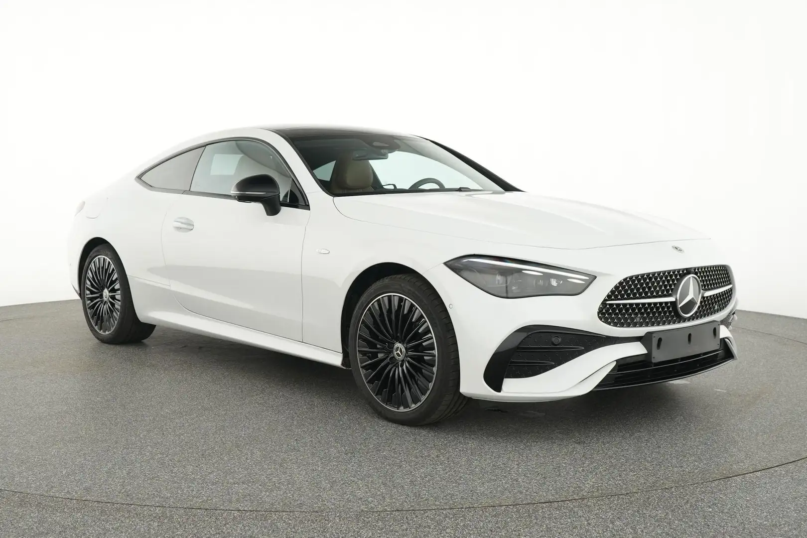 Mercedes-Benz CLE 300 e Hybrid Coupé AMG Line - Pack Premium Plus Weiß - 2