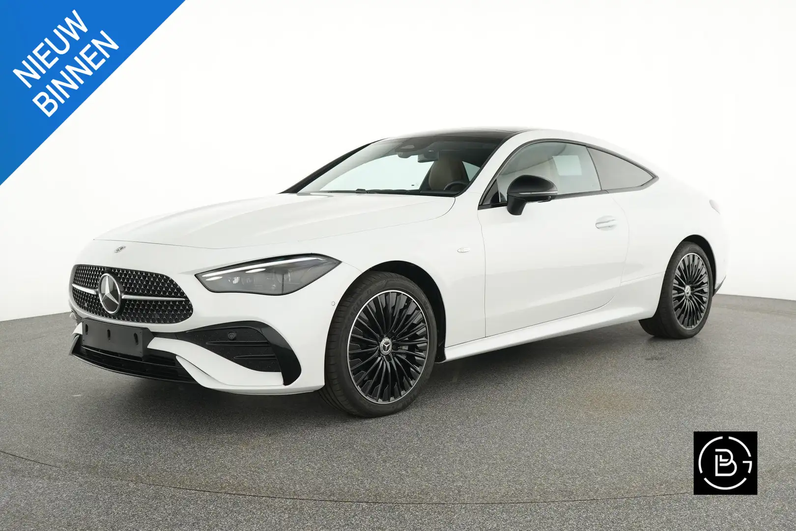 Mercedes-Benz CLE 300 e Hybrid Coupé AMG Line - Pack Premium Plus Weiß - 1