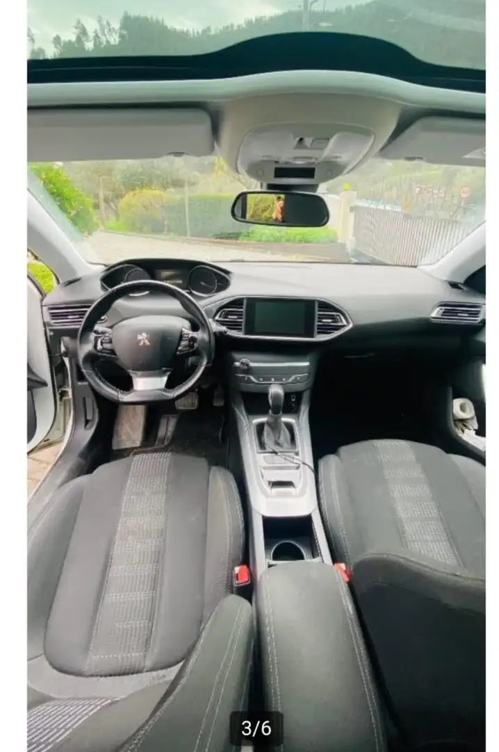 Peugeot 308 PureTech 130 EAT6 Stop & Start Allure Wit - 2