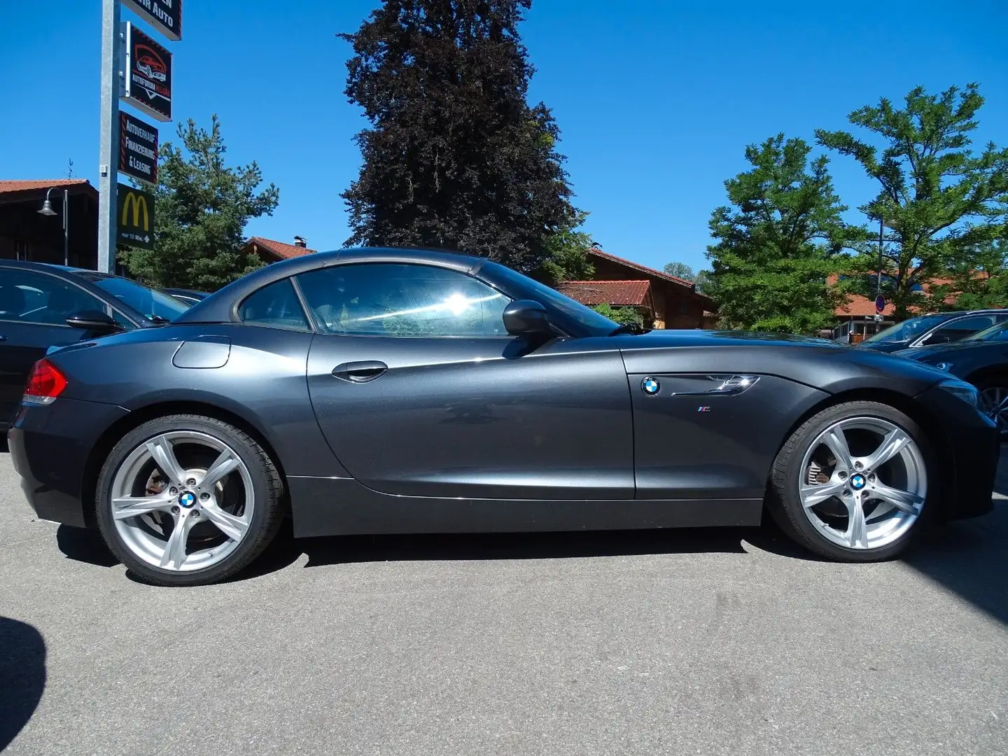 BMW Z4 Roadster sDrive 20i M-Paket Grijs - 2