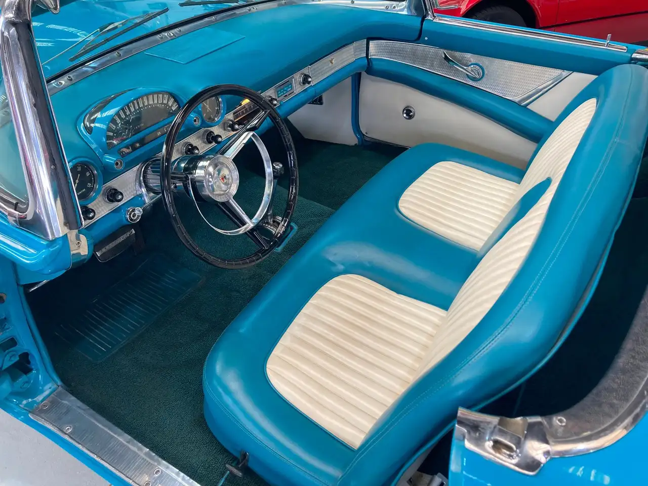 Ford Thunderbird V8 312ci de 1956 en stock en France, foto 6