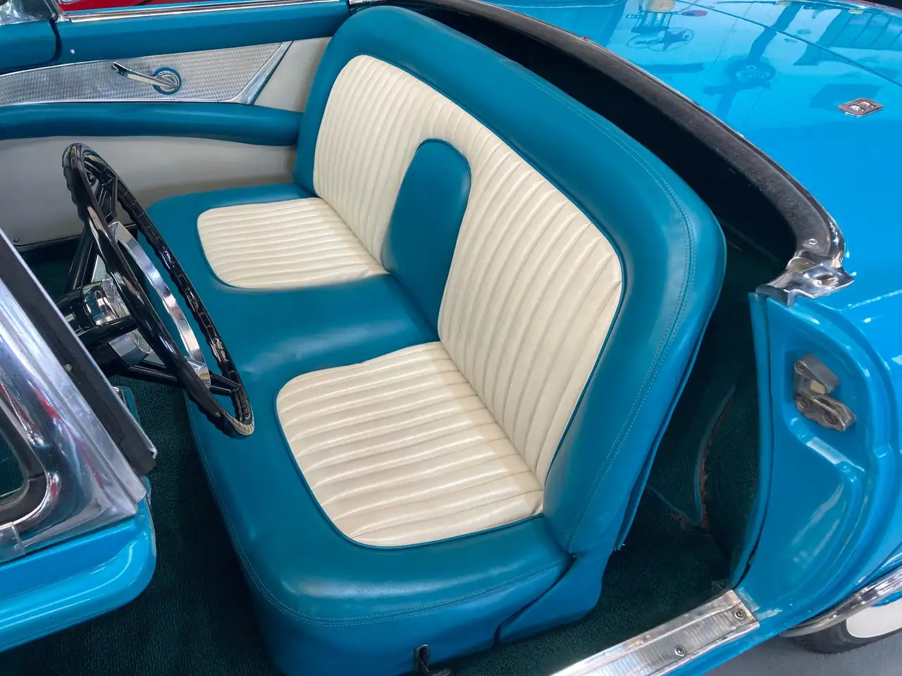 Ford Thunderbird V8 312ci de 1956 en stock en France, foto 7
