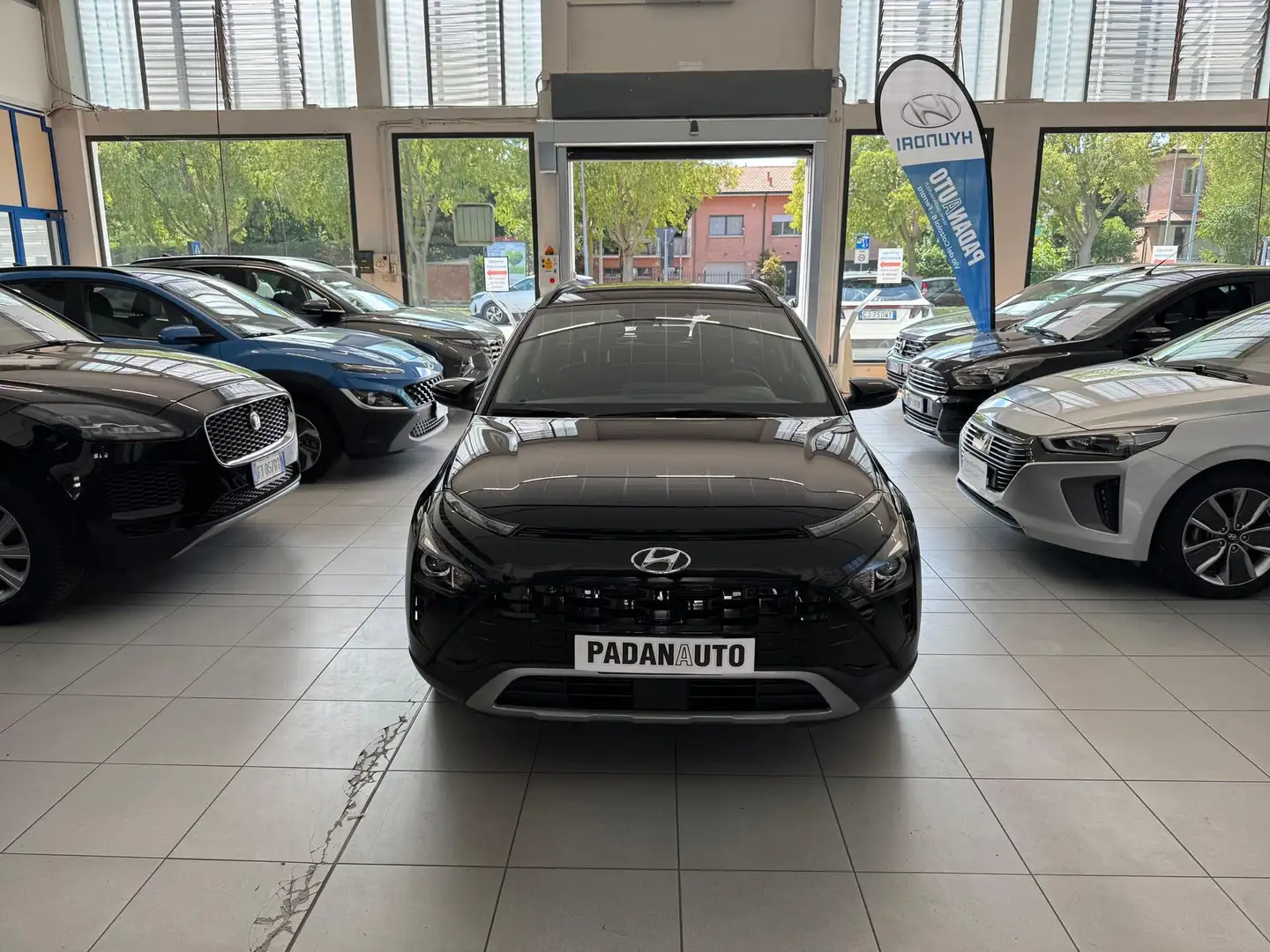 Hyundai BAYON 1.2 GPL MT XLine Gris - 1