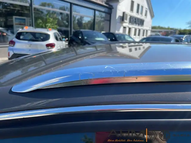 Audi A6 view 11