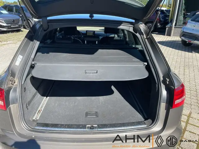 Audi A6 view 23
