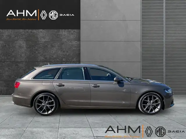 Audi A6 view 6
