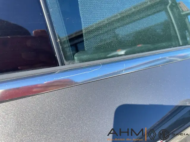 Audi A6 view 25