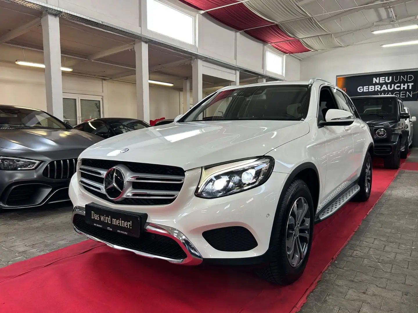 Mercedes-Benz GLC 250 d 4Matic*DISTRONIC*LED*TÜV+SERVICE NEU* Weiß - 1