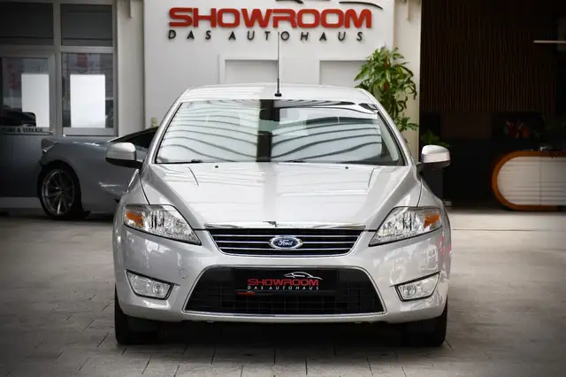 Ford Mondeo view 5