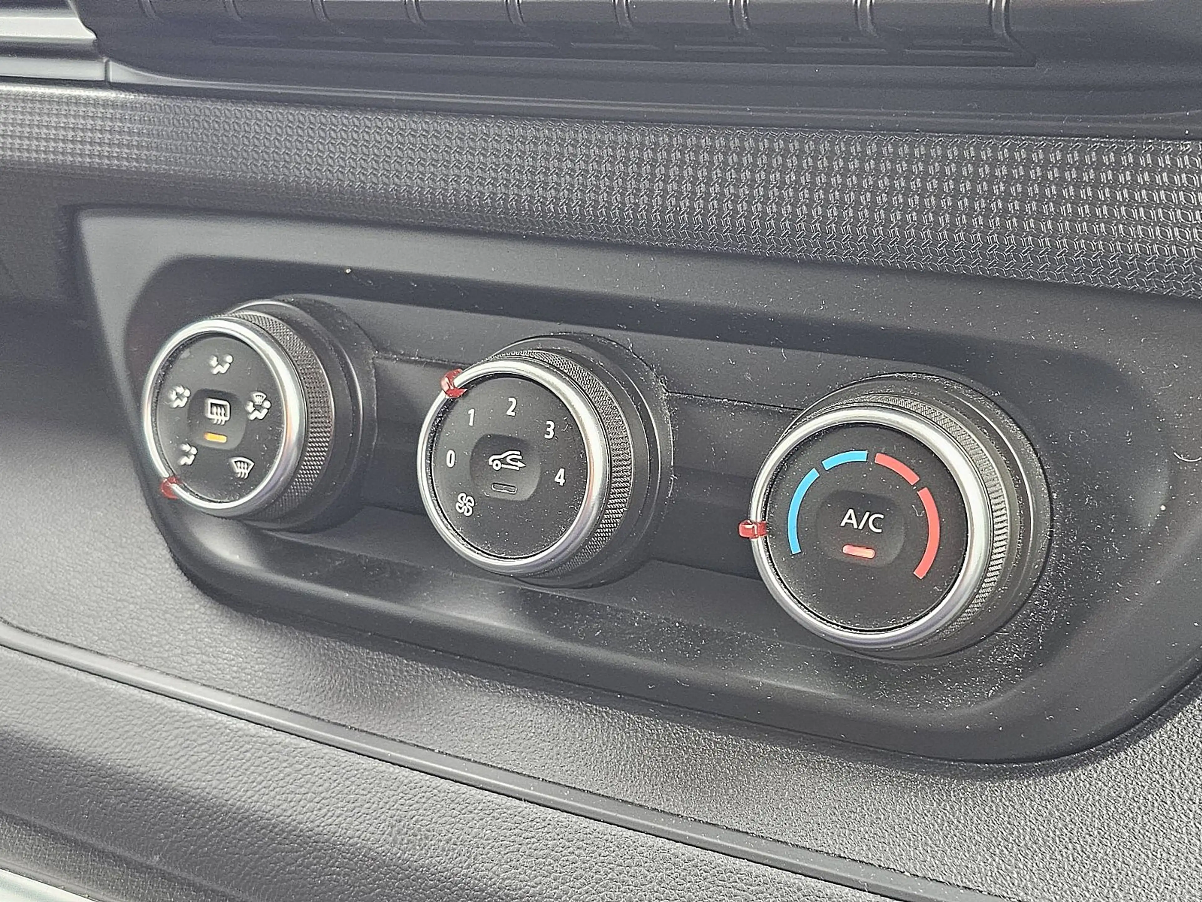 Renault Trafic 2.0 DCI L2H1 Airco Trekhaak — photo 11
