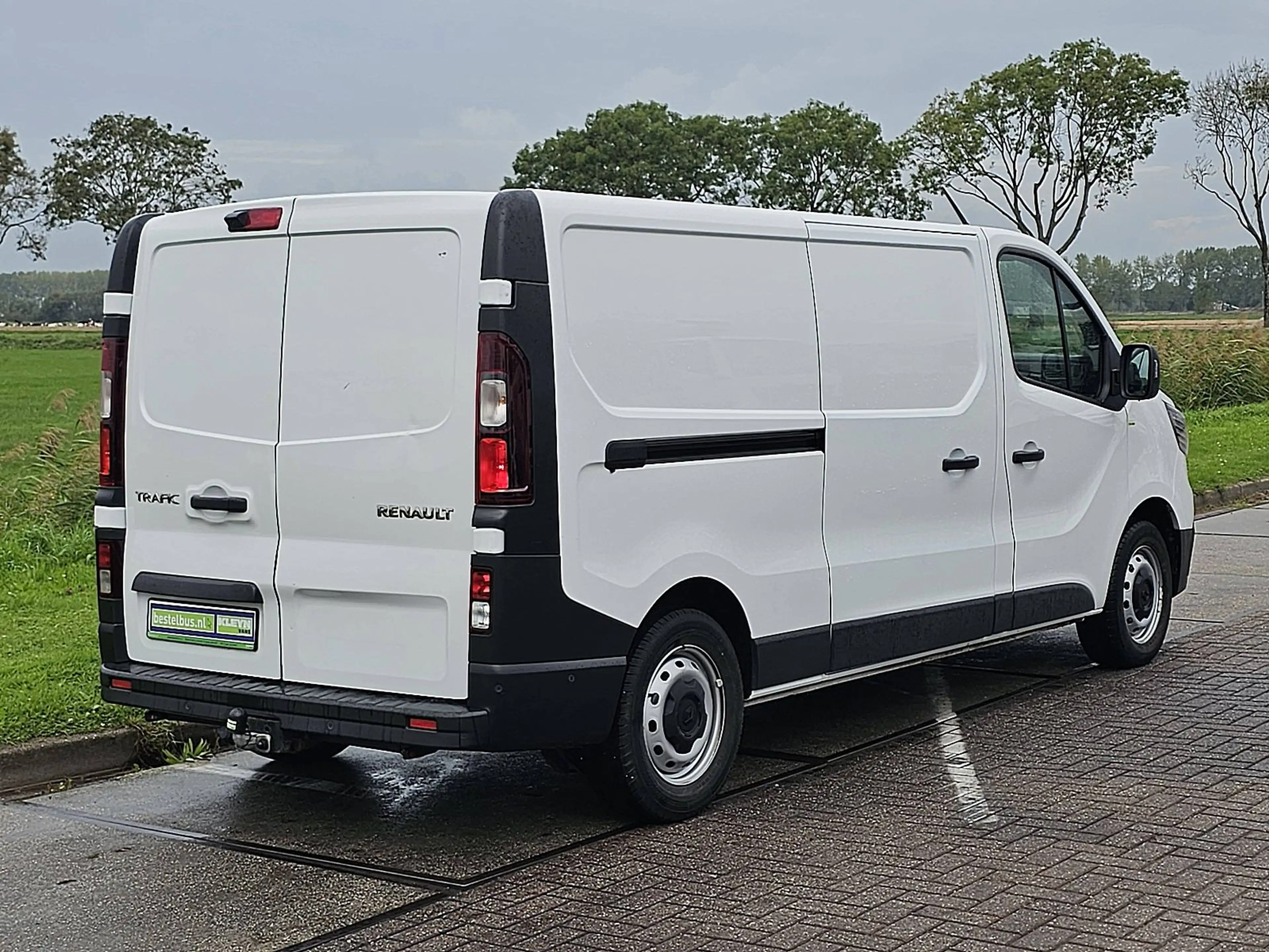 Renault Trafic 2.0 DCI L2H1 Airco Trekhaak — photo 3