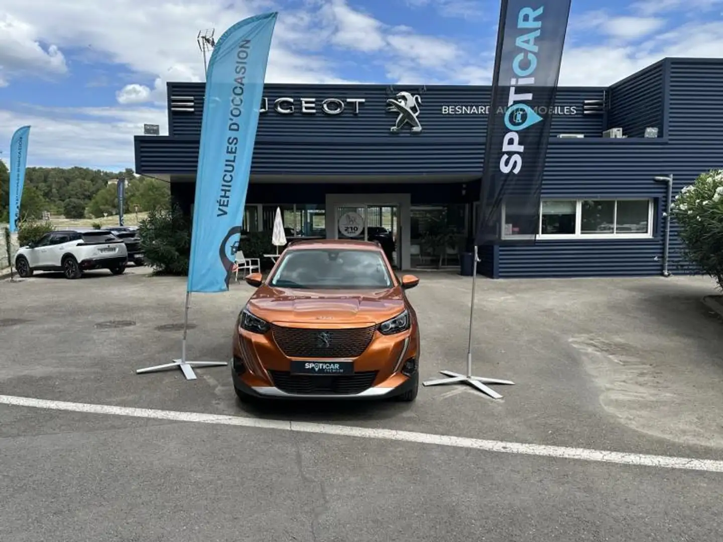 Peugeot e-2008 e-2008 136ch Roadtrip Orange - 2