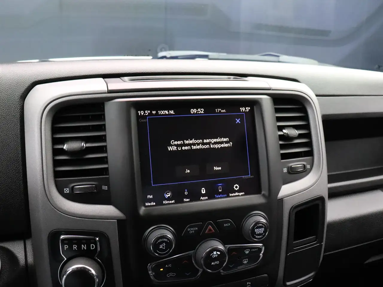 Dodge RAM 2023 — фото 10