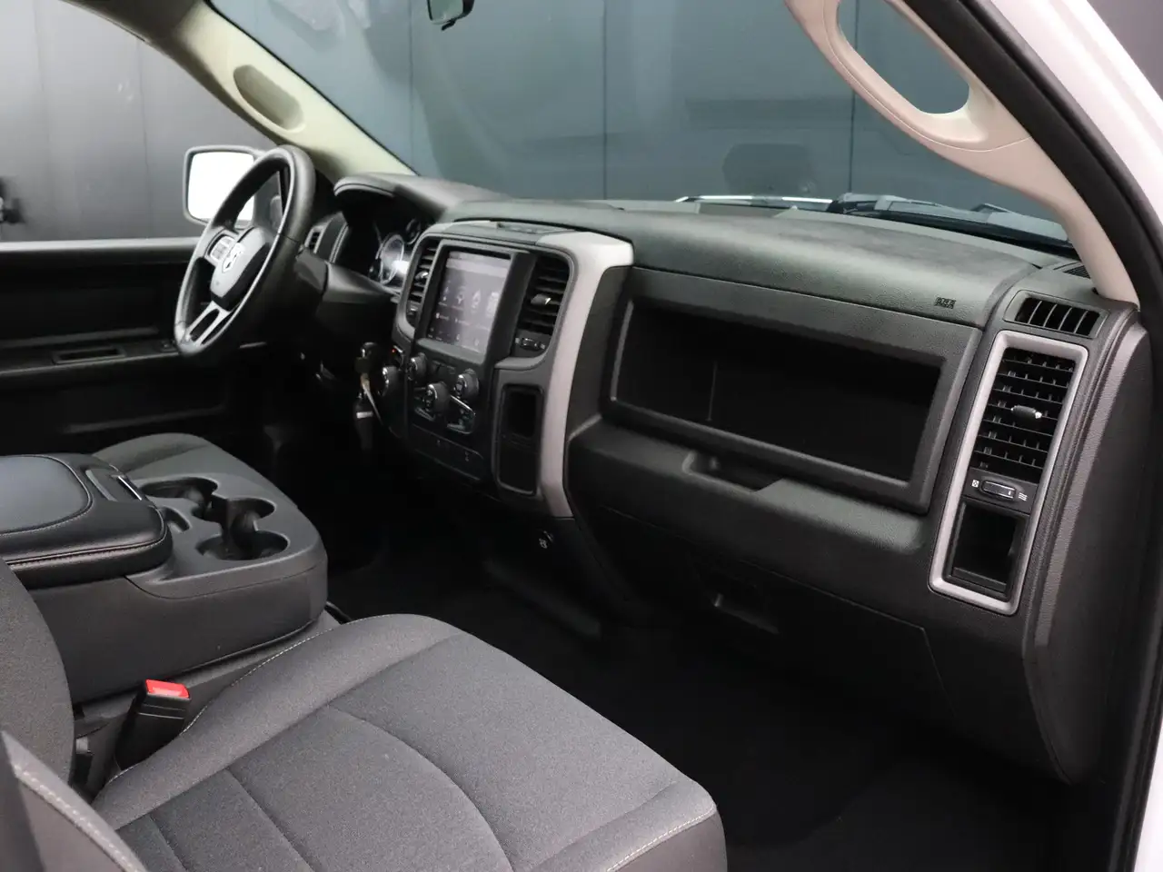 Dodge RAM 2023 — фото 18