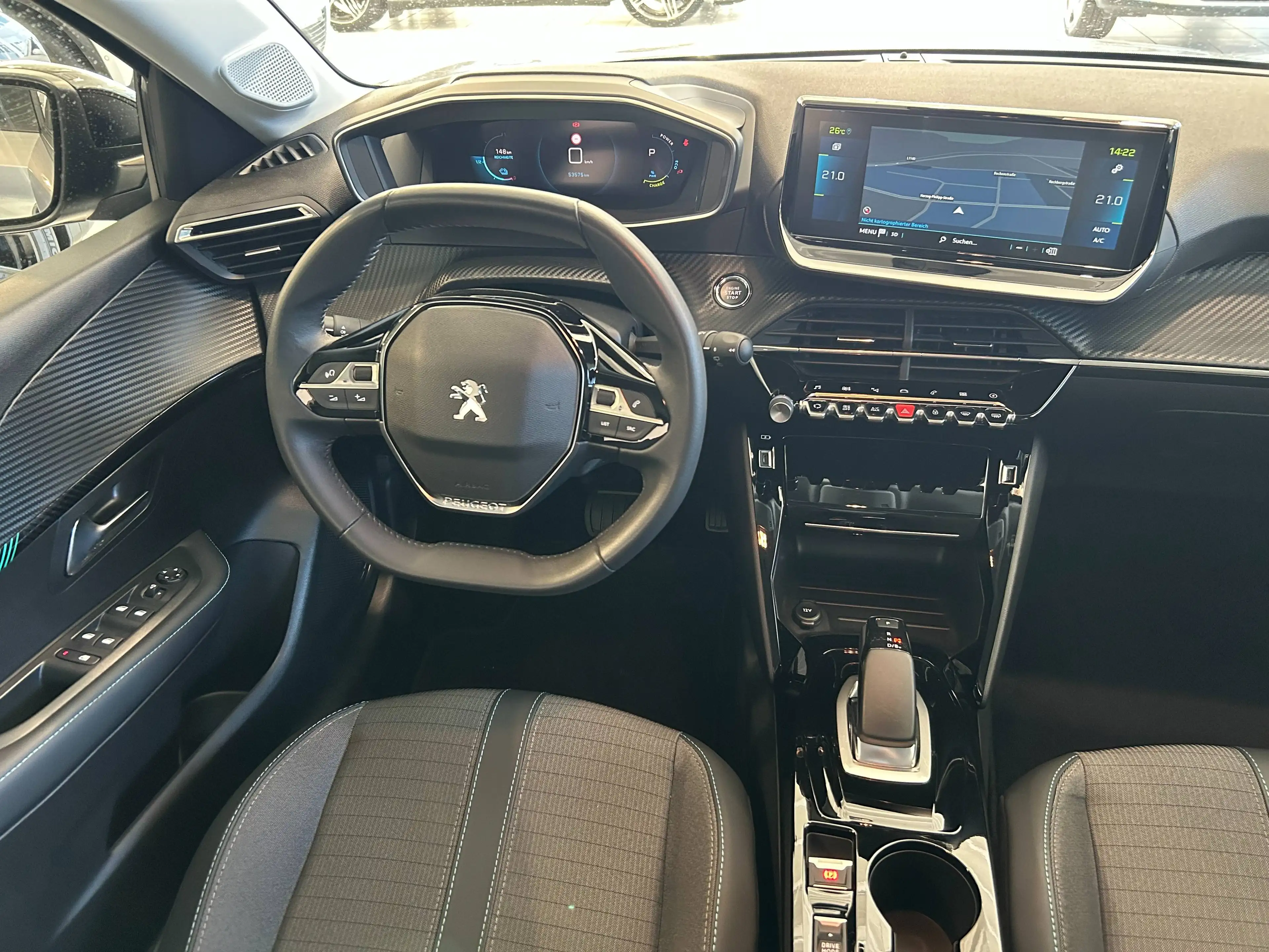 Peugeot e-208 Allure Pack Elektromotor 136 — photo 10