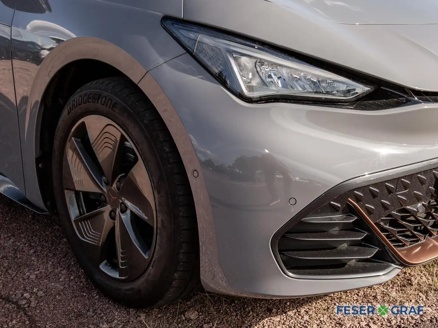 CUPRA Born 150kW (204PS) 58kWh Navi/PilotM/HeatPump Grau - 2