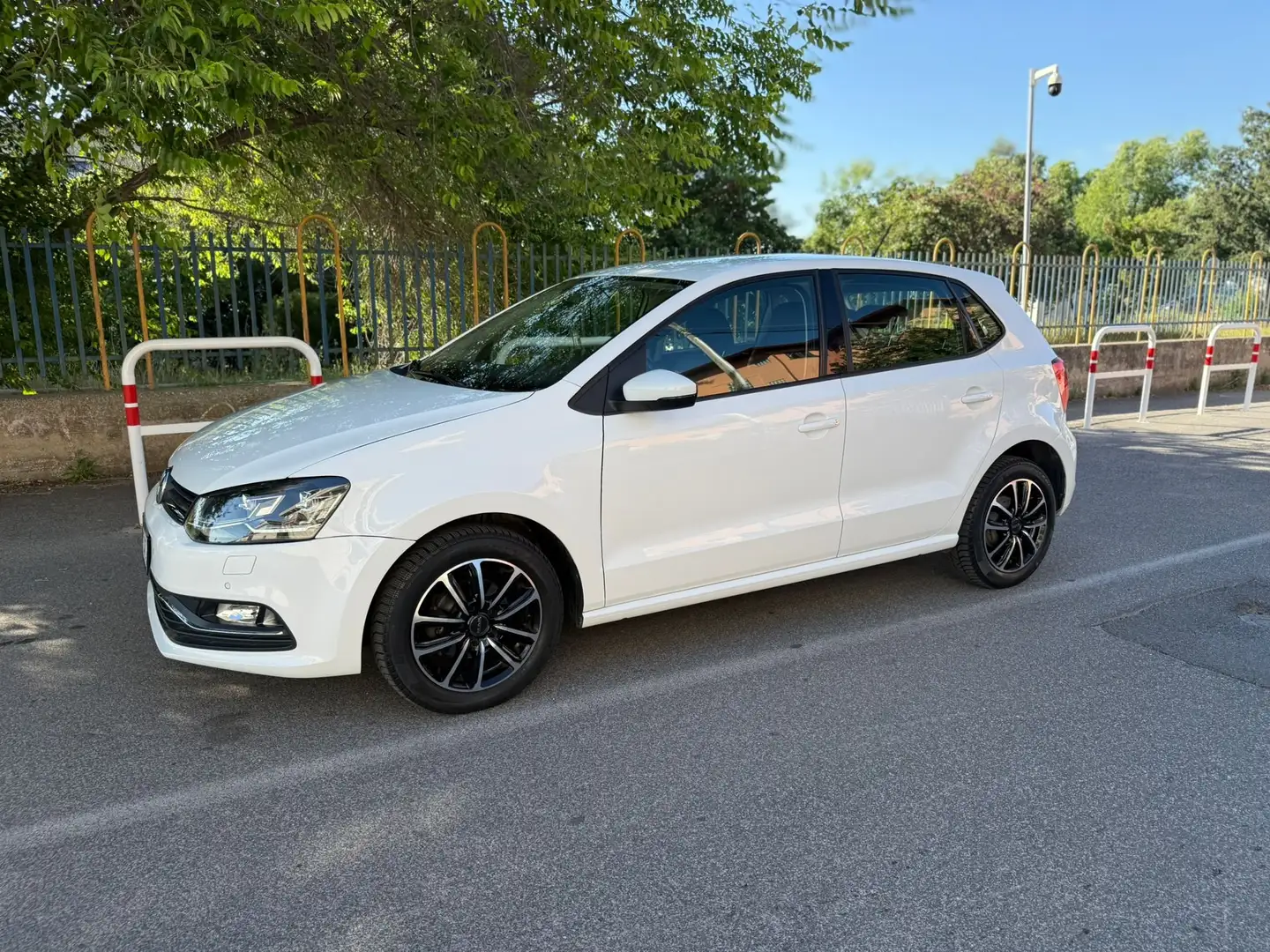 Volkswagen Polo 1.4 White - 1
