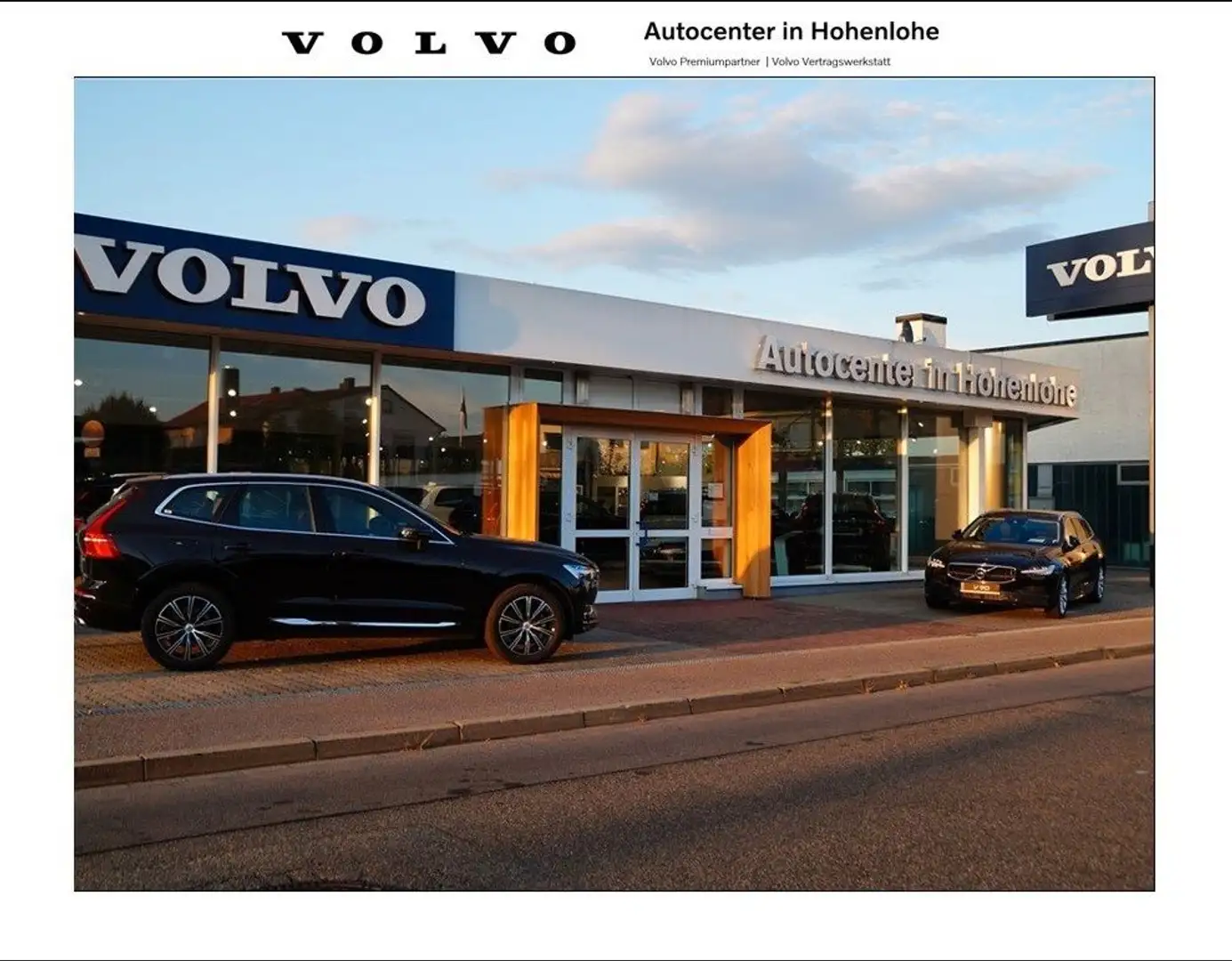 Volvo XC60 T6 AWD Recharge Plug-in Hybrid Core Bright Blanco - 1