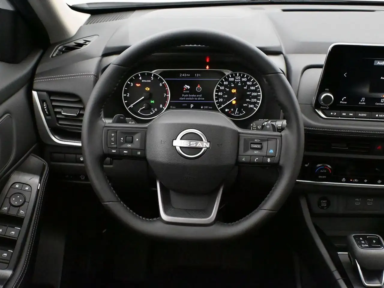 Nissan Rogue снимка Nissan Rogue