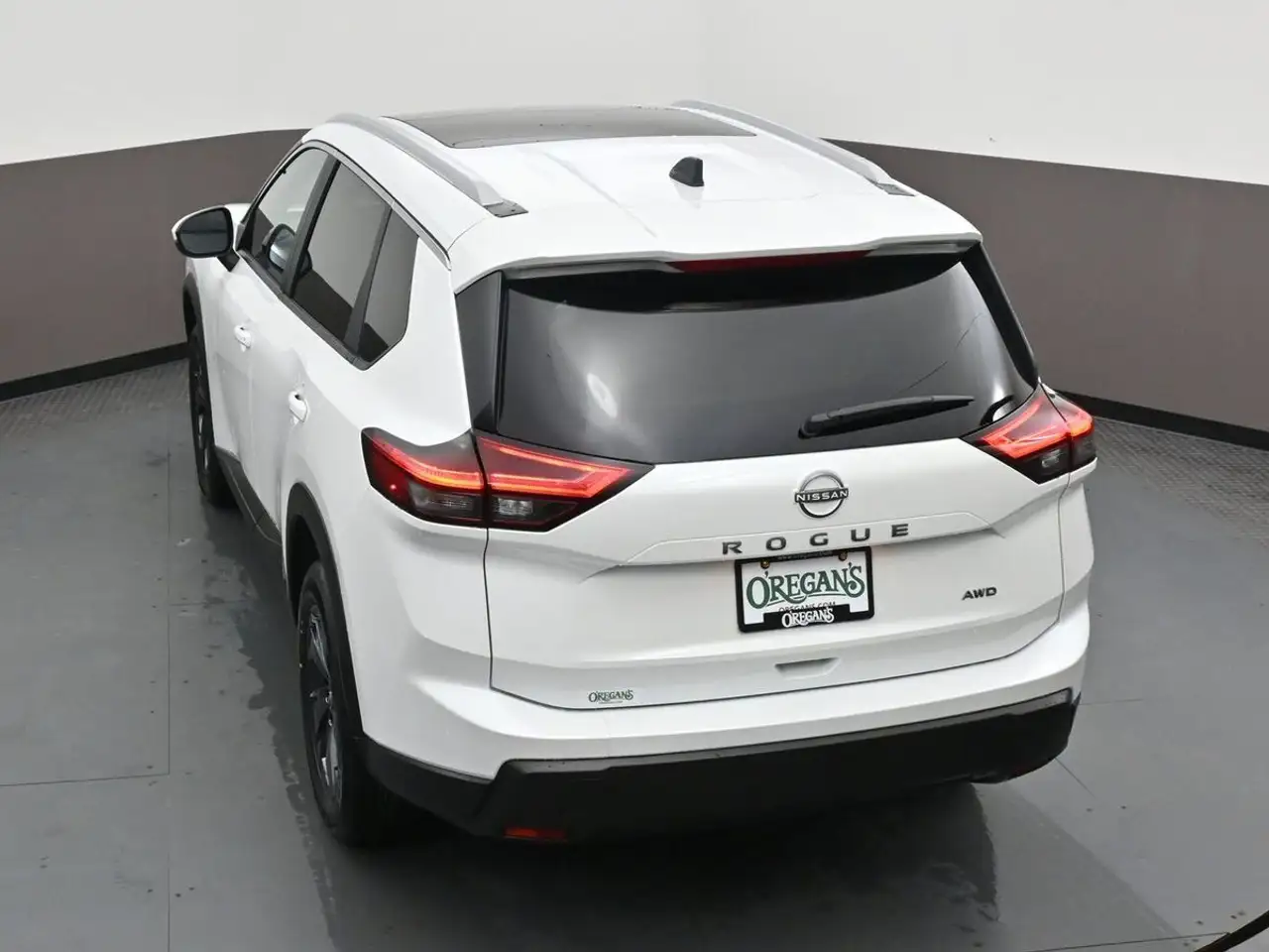 Nissan Rogue снимка Nissan Rogue