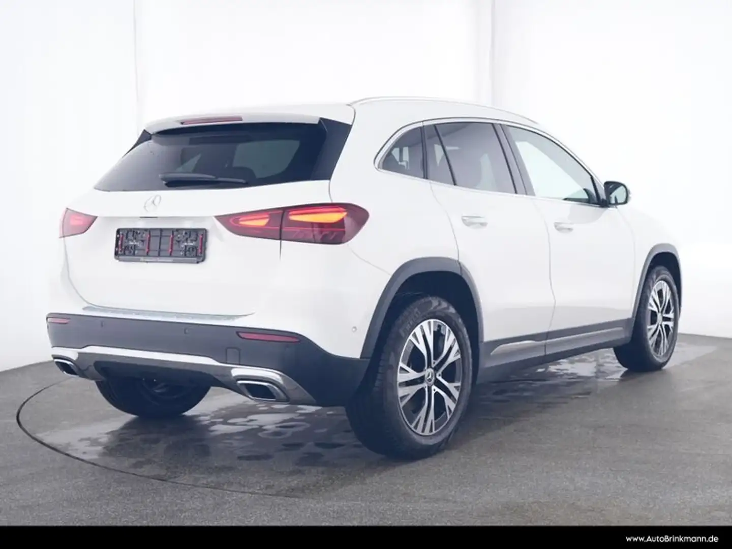 Mercedes-Benz GLA 200 GLA 200 BURMESTER/PANO/KAMERA/LED/ADVANCED+ SHZ Weiß - 2