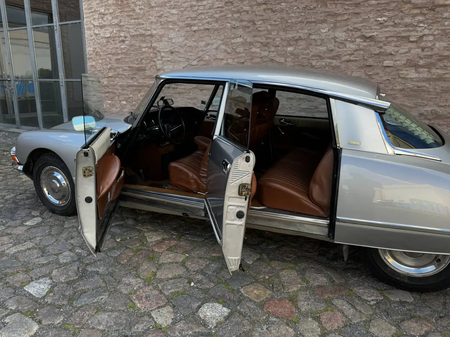 Citroen DS 23 Pallas IE Argent - 1