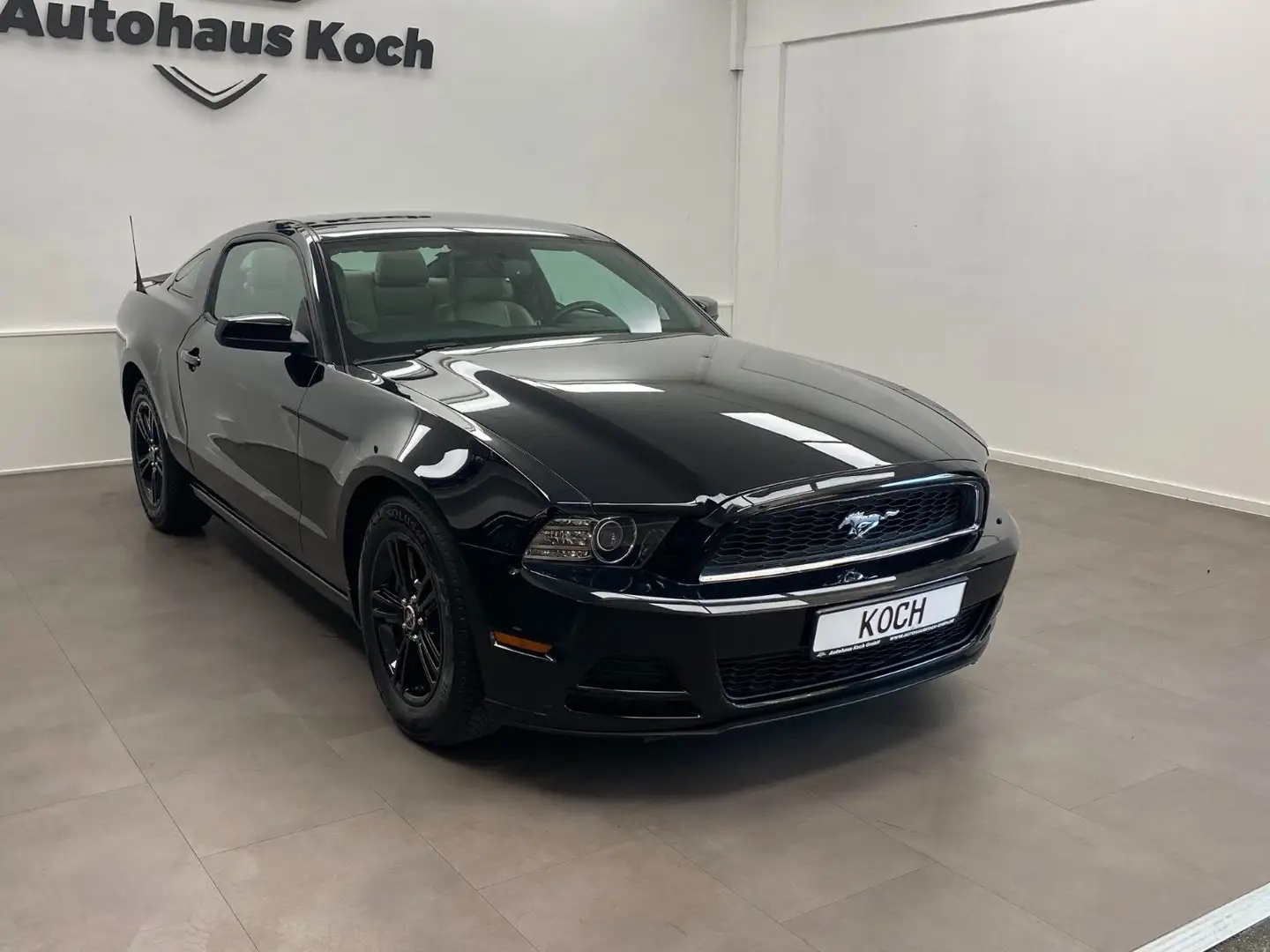 Ford Mustang MUSTANG 3.7 COUPÉ MAXIMIERTES US-CAR-FEELING !! Schwarz - 1