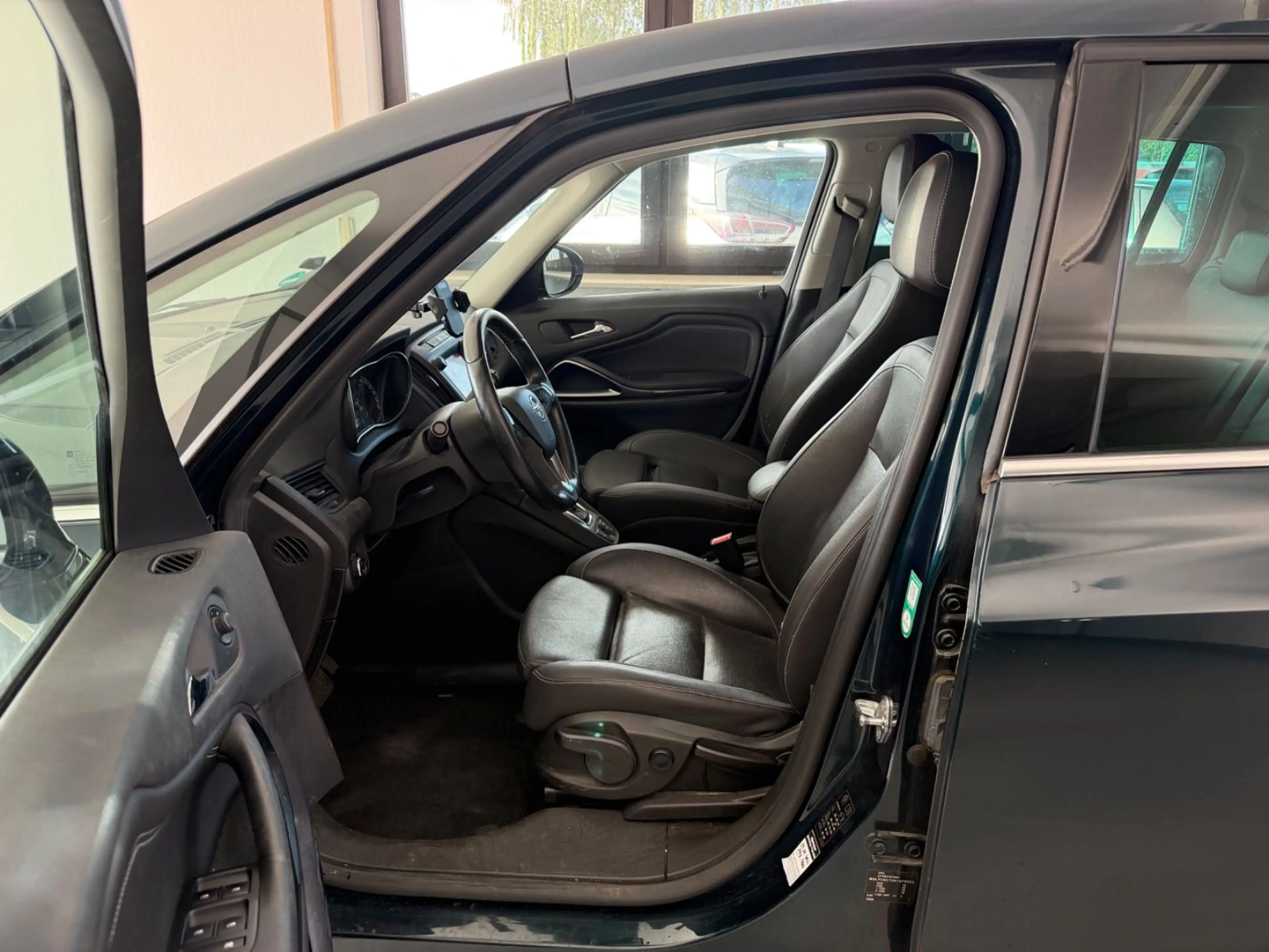 Opel Zafira Tourer 2.0 CDTI INNOVATION 7Sitzer Leder — photo 4