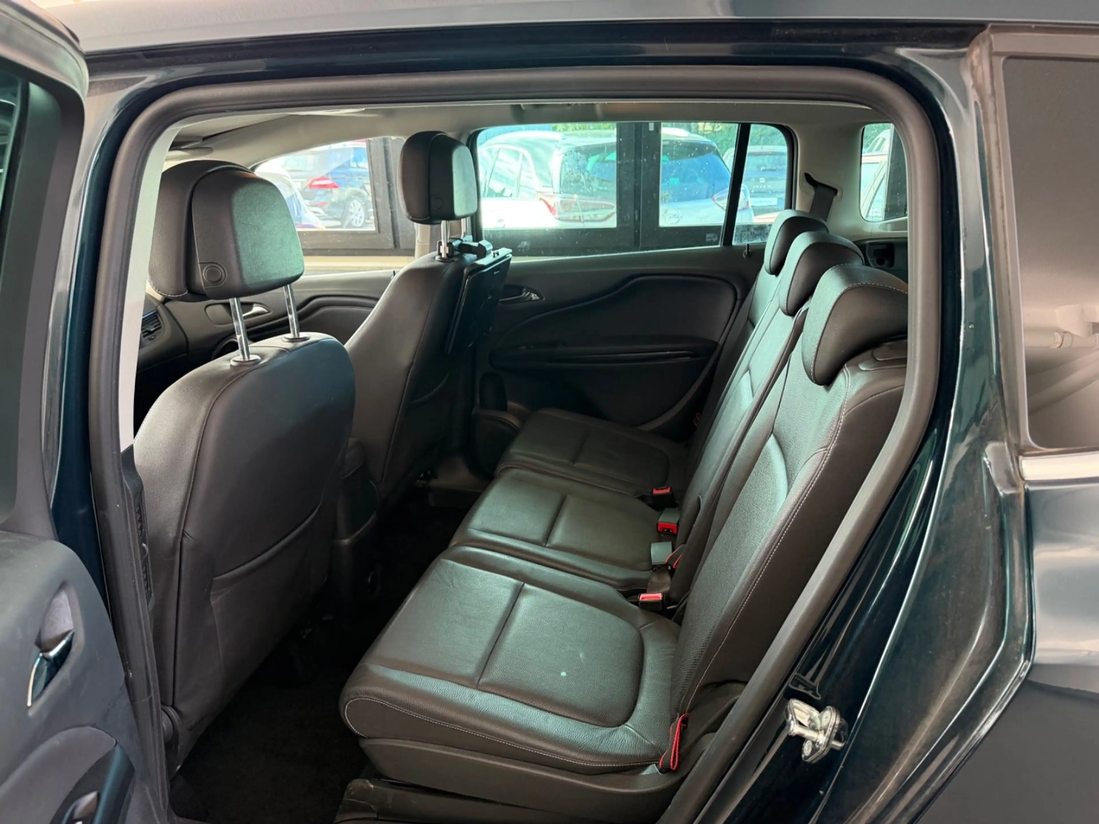 Opel Zafira Tourer 2.0 CDTI INNOVATION 7Sitzer Leder — photo 8