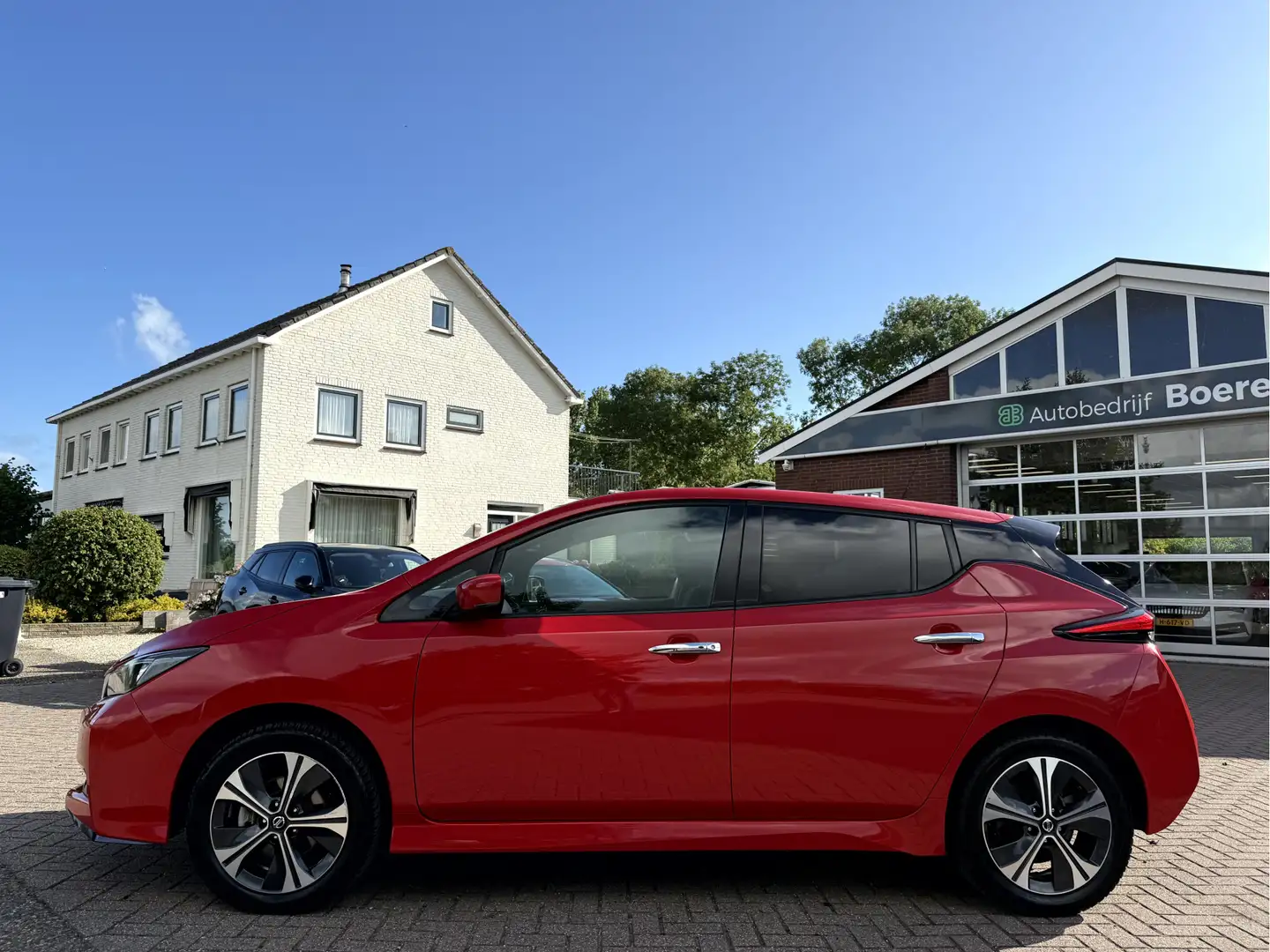 Nissan Leaf e+ N-Connecta 62 kWh 365km actieradius, Camera, St Rood - 2