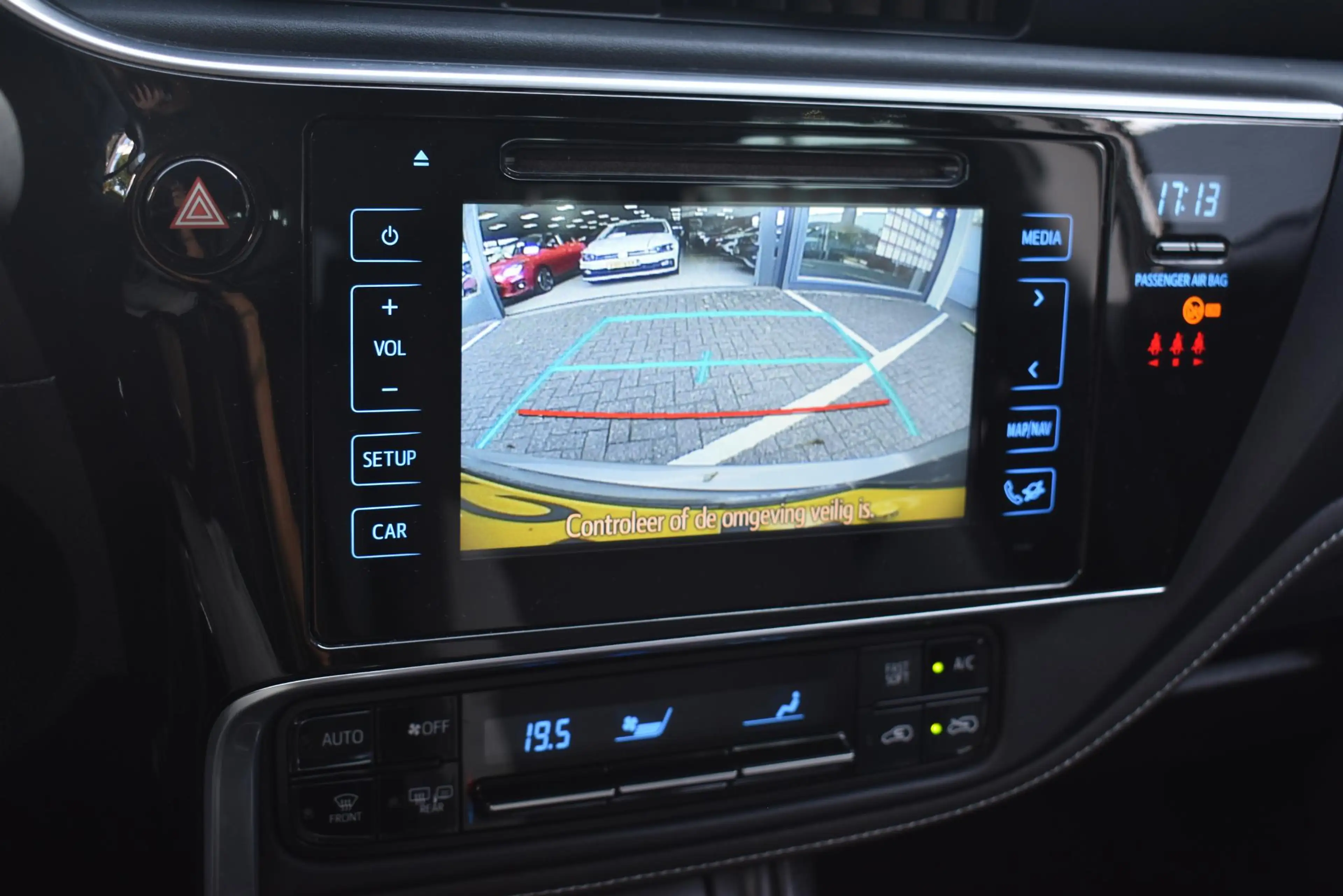 Toyota Auris Touring Sports 1.2T Aspiration 100% Onderhouden | — photo 5